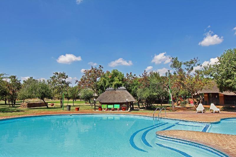 Monateng Safari Lodge Wallmannstal Екстер'єр фото
